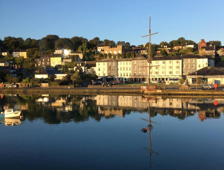 The Supper Club: Devine - See 259 traveler reviews, 49 candid photos, and great deals for 2 Main Street, Kinsale P17 A076, Ireland Date of visit: April 2018. Devine - Review of The Supper Club, Kinsale, Ireland