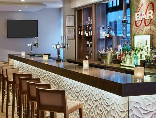 DoubleTree by Hilton London Angel Kings Cross Bar