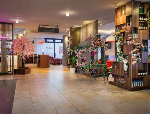 DoubleTree by Hilton London Angel Kings Cross Lobby