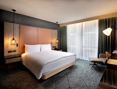 Hilton London Bankside Room