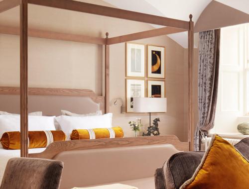 Executive Deluxe Bedroom