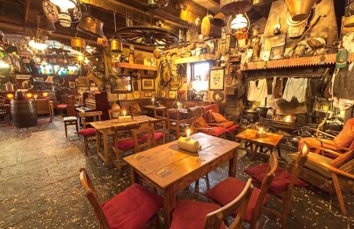 Storytelling at O’Connors Pub – CIE Tours Exclusive